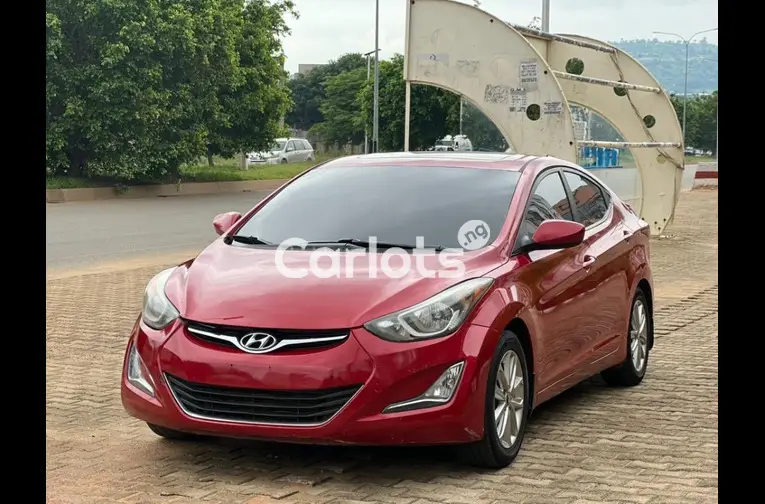 FOREIGN USED 2015 HYUNDAI ELANTRA