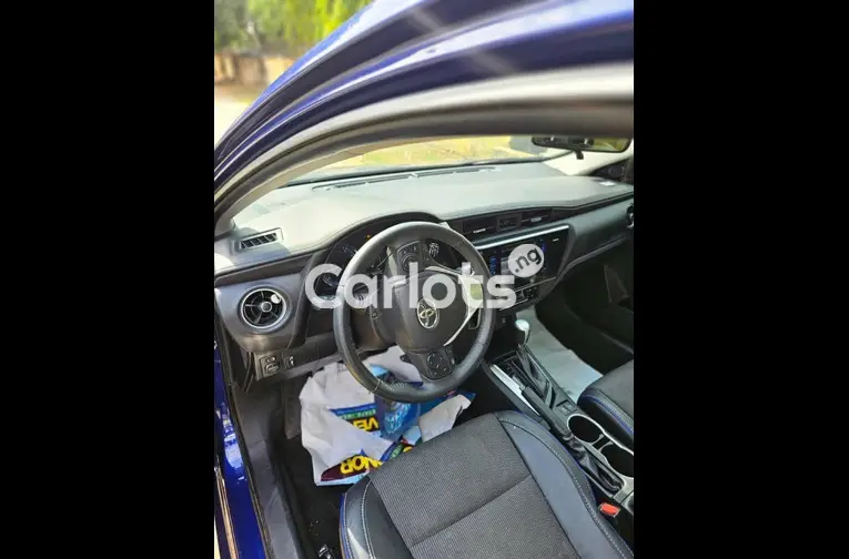 FOREIGN USED 2017 TOYOTA COROLLA SE for sale in Abuja, FCT - photo 2 of 5