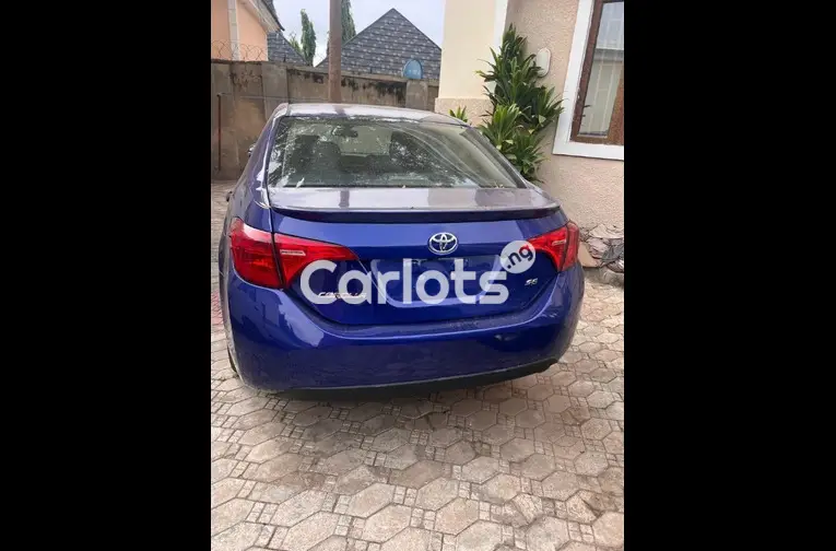 FOREIGN USED 2017 TOYOTA COROLLA SE for sale in Abuja, FCT - thumbnail 5