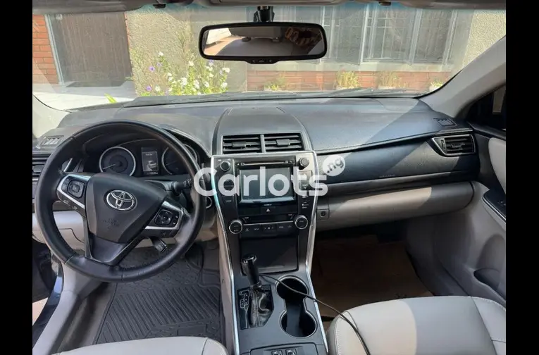 FOREIGN USED 2016 TOYOTA CAMRY XLE for sale in Abuja, FCT - photo 2 of 5