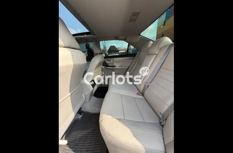 FOREIGN USED 2016 TOYOTA CAMRY XLE for sale in Abuja, FCT - thumbnail 4