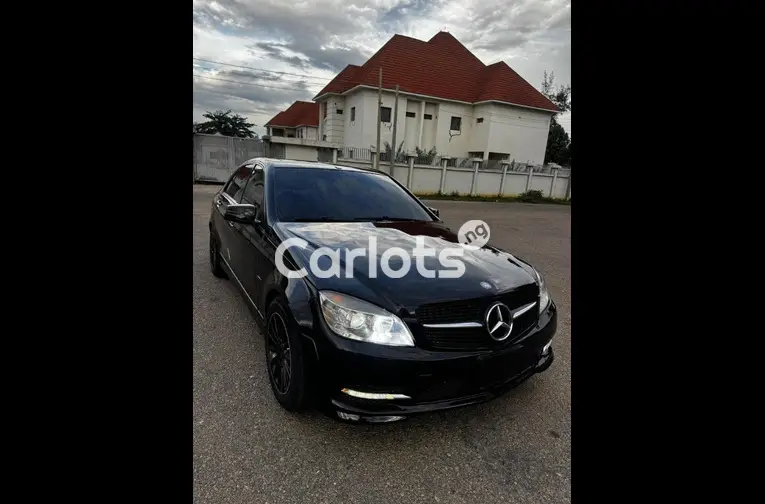 2009 MERCEDES BENZ C350 FOR SALE for sale in Kaduna, Kaduna - photo 2 of 5