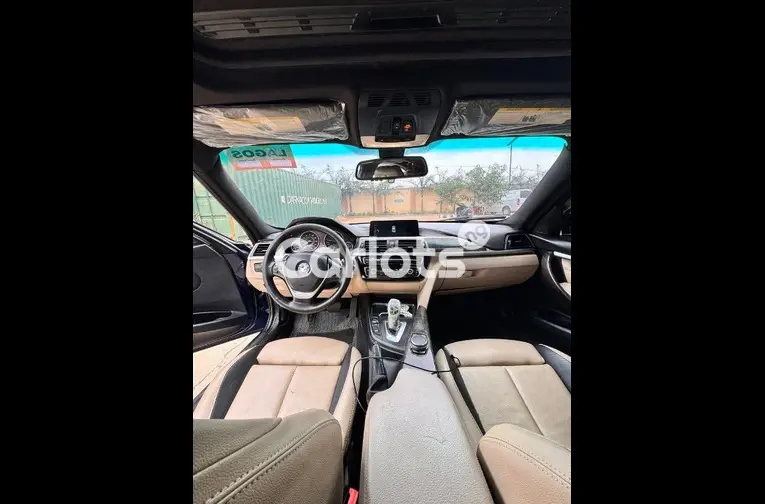 2017 BMW 3 SERIES 330i F30 for sale in Kaduna, Kaduna - photo 3 of 5