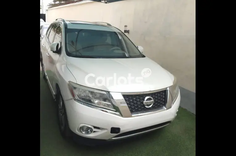 2016 Nissan pathfinder platinum (Tokunbo) - 1/5