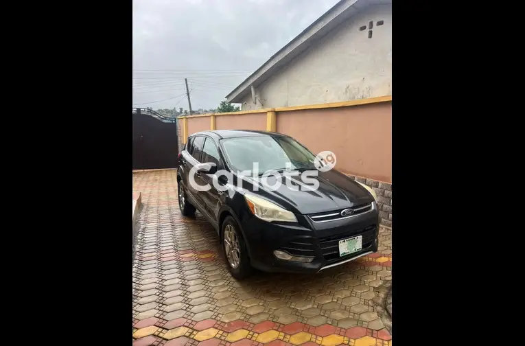 CLEAN 2014 FORD ESCAPE SEL FULL OPTION - 1/5
