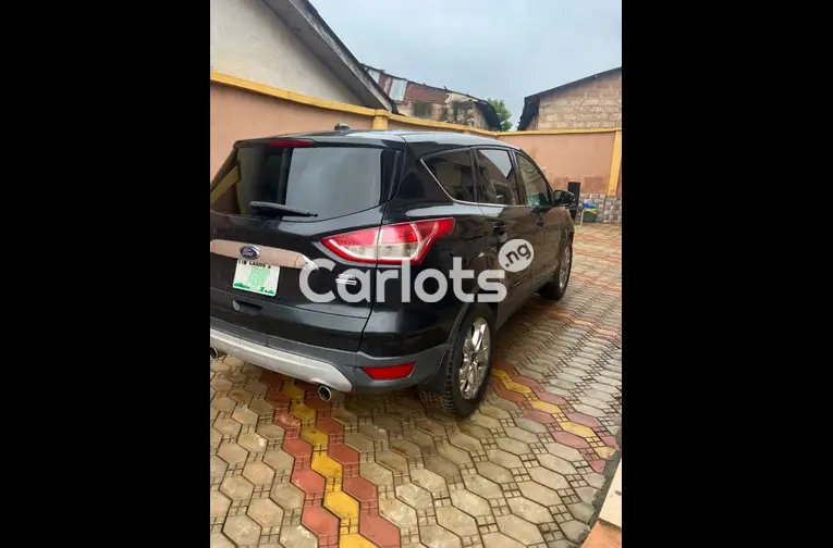 Nigerian Used CLEAN 2014 FORD ESCAPE SEL FULL OPTION for sale in Alagbado, Ogun - thumbnail 4