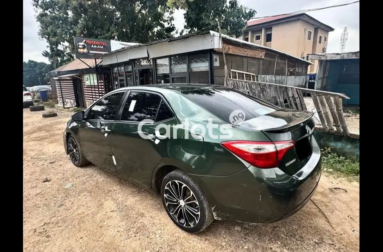 Nigerian Used 2014 TOYOTA COROLLA for sale in Abuja, FCT - thumbnail 4