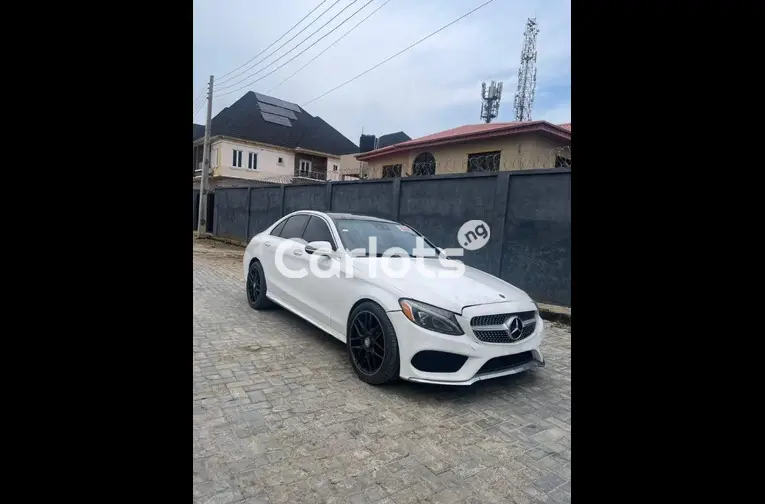 2017 MERCEDES BENZ C300 for sale in Lagos, Lagos - thumbnail 2
