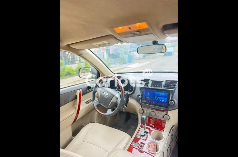 2008 TOYOTA HIGHLANDER - 2/5