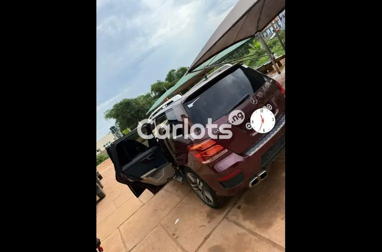 2010 MERCEDEZ BENZ GLK350 - 1/4