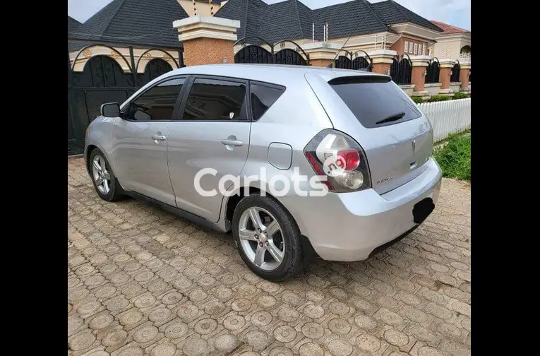 Nigerian Used DISTRESS SALE 2010 PONTIAC VIBE for sale in Kaduna - thumbnail 4
