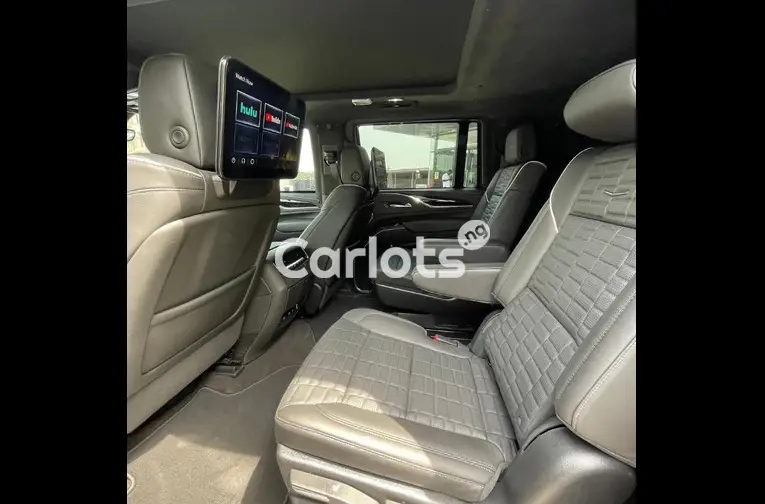 BRAND NEW 2024 BULLETPROOF CADILLAC ESCALADE V for sale in Abuja, FCT - thumbnail 4