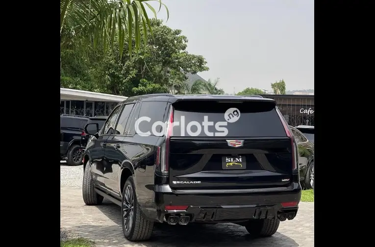 BRAND NEW 2024 BULLETPROOF CADILLAC ESCALADE V for sale in Abuja, FCT - thumbnail 5