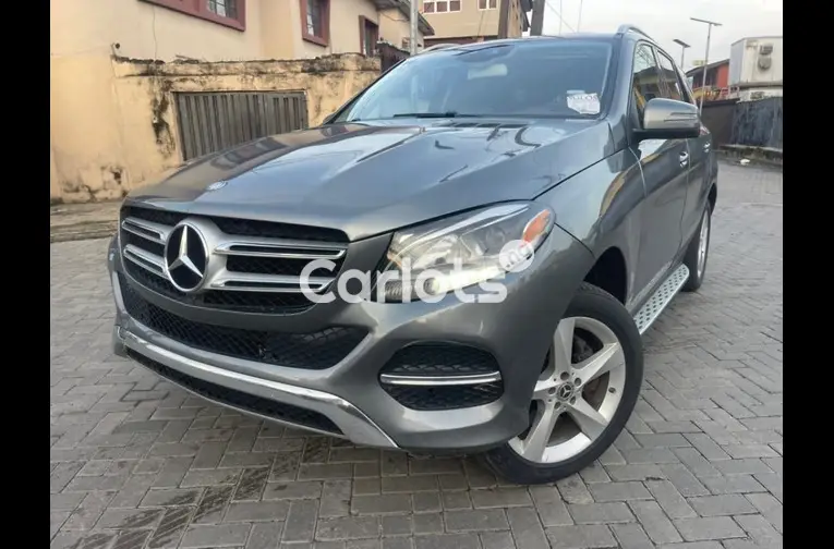 FOREIGN USED 2018 MERCEDES BENZ GLE350 for sale in Ogba, Lagos - thumbnail 4