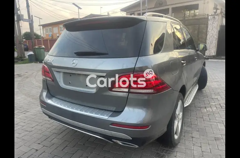 FOREIGN USED 2018 MERCEDES BENZ GLE350 for sale in Ogba, Lagos - photo 5 of 5