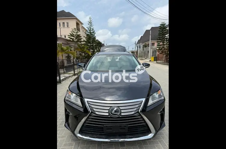 Nigerian Used CLEAN 2016 LEXUS RX350 PREMIUM FULL OPTION for sale in Amuwo Odofin, Lagos - photo 1 of 5