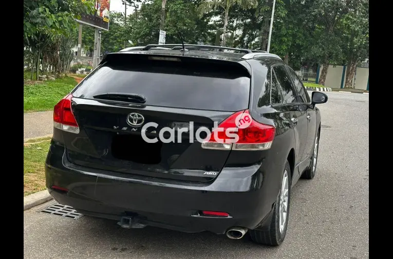 Nigerian Used 2012 TOYOTA VENZA FOUR CYLINDERS for sale in Abuja, FCT - thumbnail 4