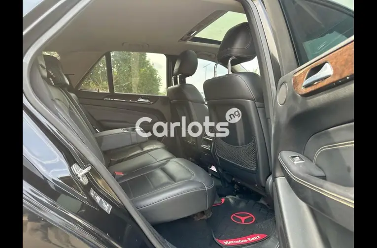 2012 MERCEDES BENZ ML350 for sale in Abuja, FCT - thumbnail 4