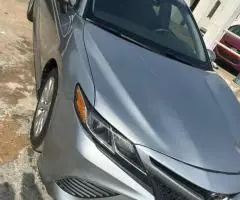 Super clean 2019 Toyota Camry LE - 1