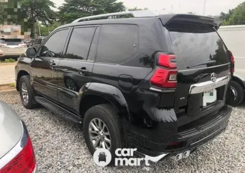 Super clean 2021 Toyota Land Cruiser Prado - 4/5