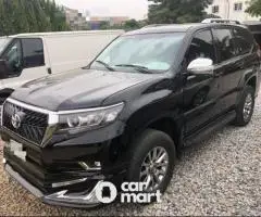 Super clean 2021 Toyota Land Cruiser Prado - 2