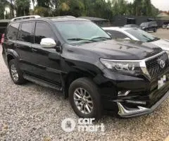 Super clean 2021 Toyota Land Cruiser Prado - 1