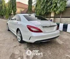 Super clean 2017 Mercedes Benz CLS400