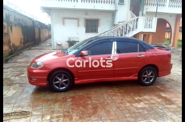 2004 Toyota Corolla Sport - 4/5