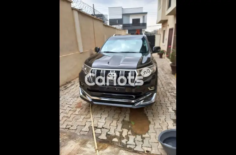 DIRECT 2019 TOYOTA LANDCRUISER PRADO