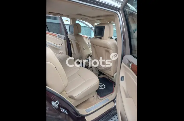 FIRST BODY 2009 MERCEDES BENZ GL450 4MATIC - 3/5