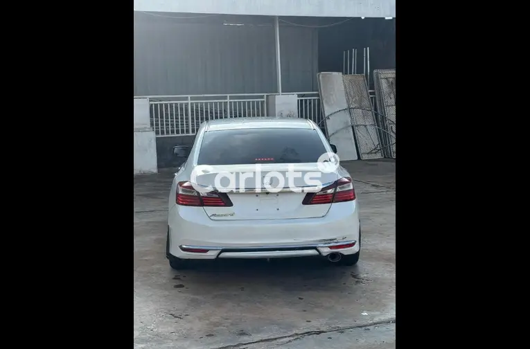 Nigerian Used Honda Accord 2014 for sale in Kaduna - photo 5 of 5