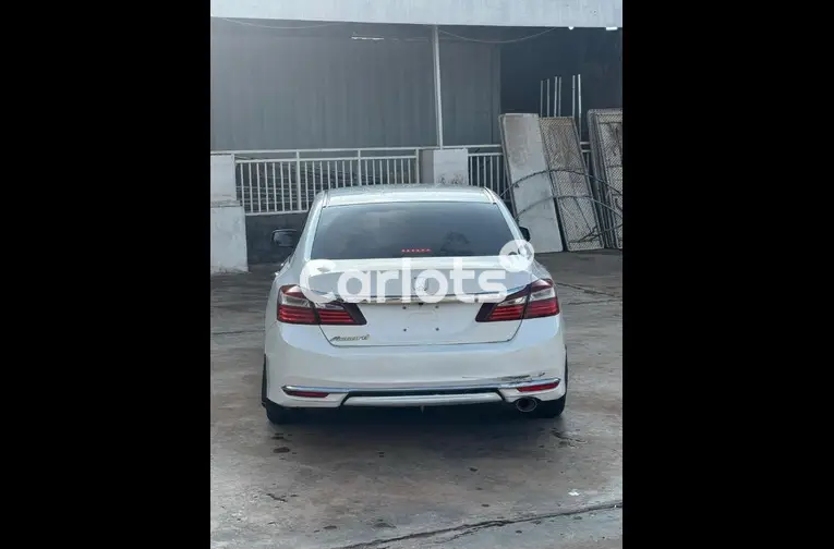 DISTRESS SALE 2016 UPGRADED HONDA ACCORD SPORT - 5/5