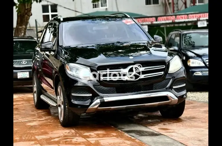 Nigerian Used 2017 UNREGISTERED MERCEDES BENZ GLE350 4MATIC for sale in Abuja, FCT - photo 2 of 5