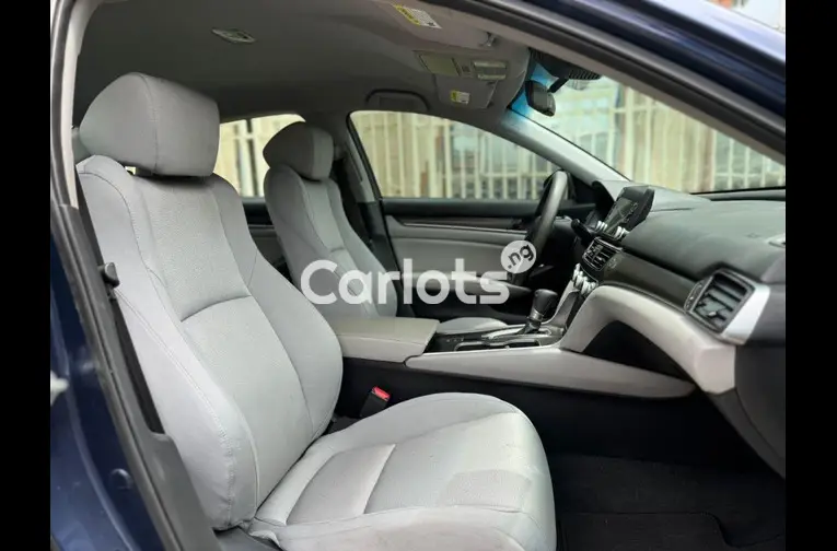 Foreign Used 2019 HONDA ACCORD for sale in Abuja, FCT - thumbnail 3