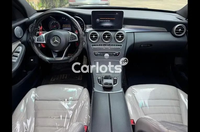 Nigerian Used 2016 KEYLESS MERCEDES BENZ C400 FULL OPTION for sale in Abuja, FCT - photo 3 of 5