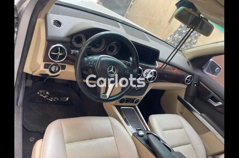 2014 MERCEDES BENZ GLK350 for sale in Lagos, Lagos - thumbnail 2