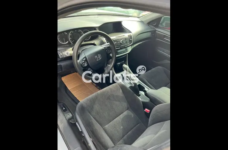 TOKS STANDARD 2013 KEYLESS HONDA ACCORD for sale in Kaduna, Kaduna - thumbnail 2