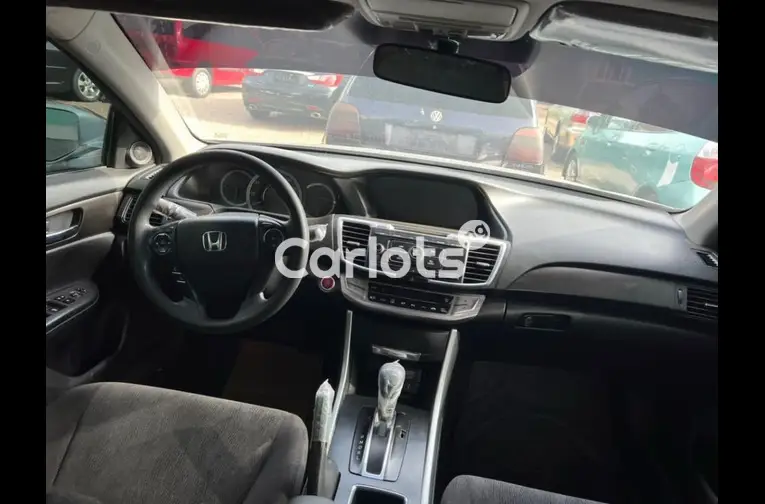 TOKS STANDARD 2013 KEYLESS HONDA ACCORD for sale in Kaduna, Kaduna - thumbnail 3