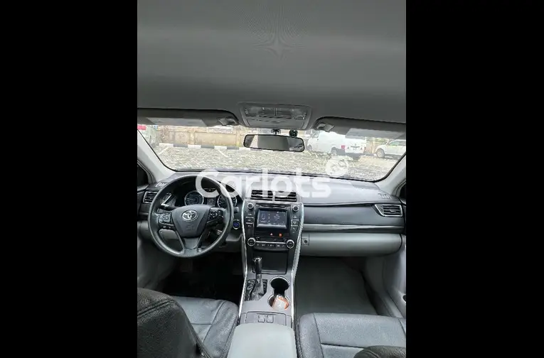 FOREIGN USED 2015 TOYOTA CAMRY HYBRID LE for sale in Isheri-Olofin, Lagos - photo 2 of 5