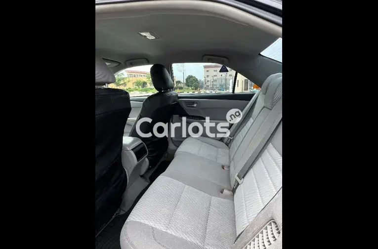FOREIGN USED 2015 TOYOTA CAMRY HYBRID LE for sale in Isheri-Olofin, Lagos - photo 3 of 5