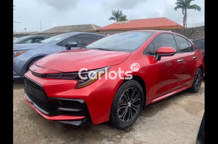 Foreign Used 2022 Toyota corolla - 1/5