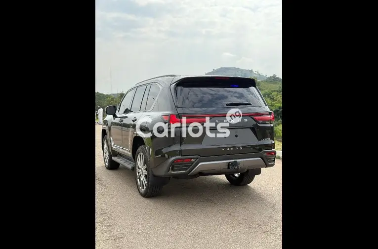 BRAND NEW 2024 BULLETPROOF LEXUS LX600 VIP EDITION for sale in Abuja, FCT - thumbnail 5