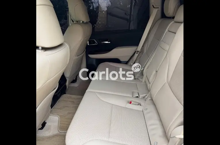 2023 TOYOTA LAND CRUISER VX.R for sale in Abuja, FCT - photo 3 of 5