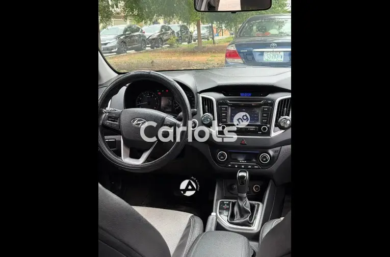 2018 Hyundai Creta - 2/5