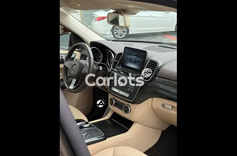 2017 Mercedes Benz GLE 350 4Matic - 2/5