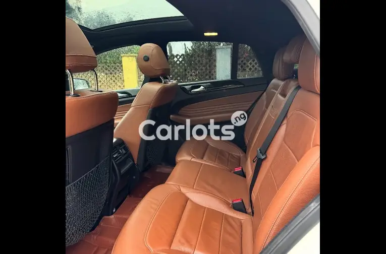 Nigerian Used 2016 KEYLESS MERCEDES BENZ GLE450 FULL OPTION for sale in Abuja, FCT - photo 4 of 5