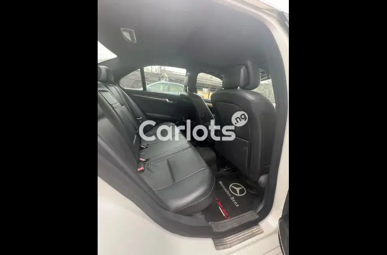 2008 MERCEDES BENZ C350 - 4/4