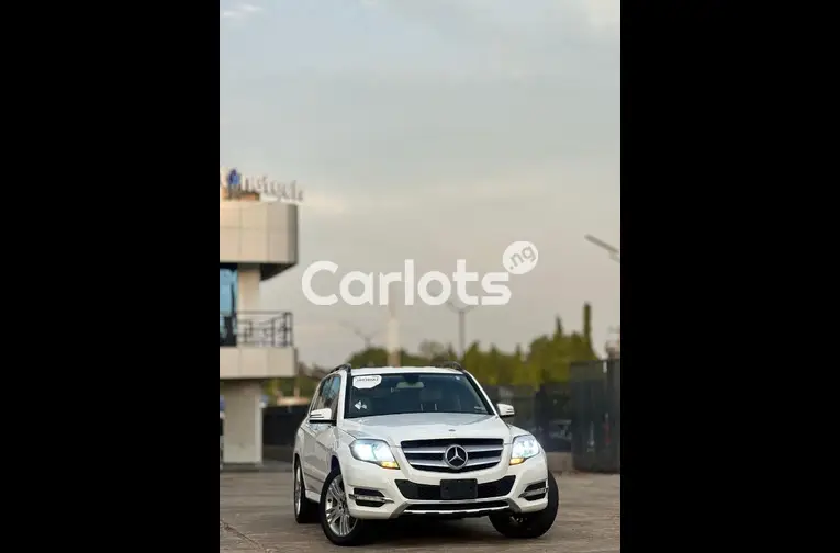 FOREIGN USED 2013 KEYLESS MERCEDES BENZ GLK350 for sale in Kaduna - photo 1 of 5