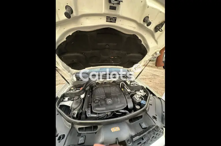 FOREIGN USED 2013 KEYLESS MERCEDES BENZ GLK350 for sale in Kaduna - thumbnail 5