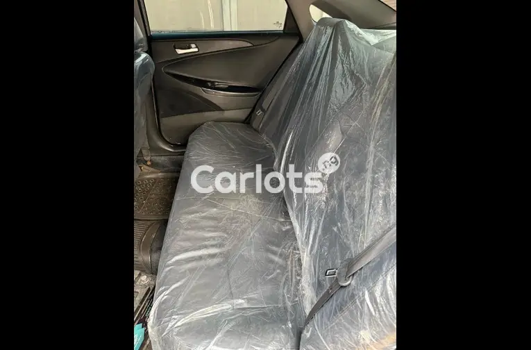 2012 HYUNDAI SONATA for sale in Kaduna, Kaduna - thumbnail 3